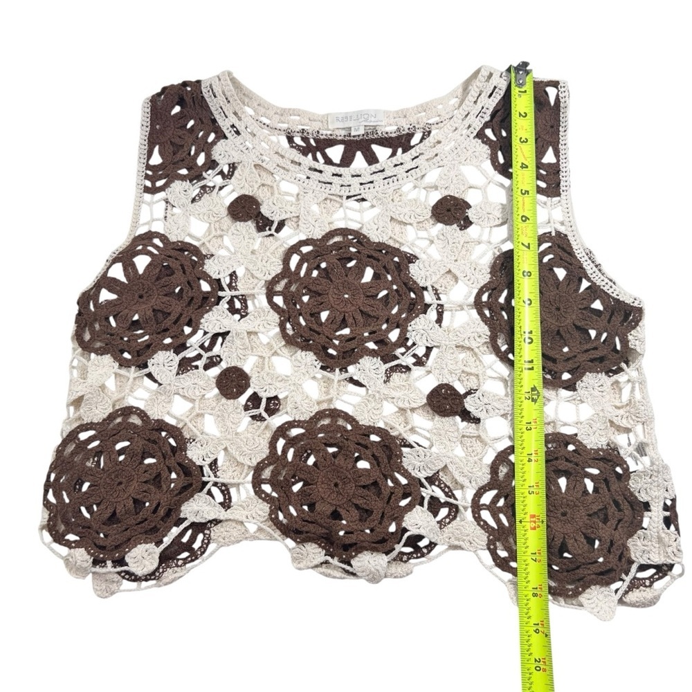 Rebellion Cream and Brown Crochet Cropped Tank and Shorts Set, Medium - Picture 6 of 16